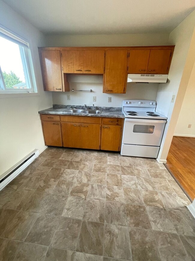 Building Photo - Apartment for Rent
