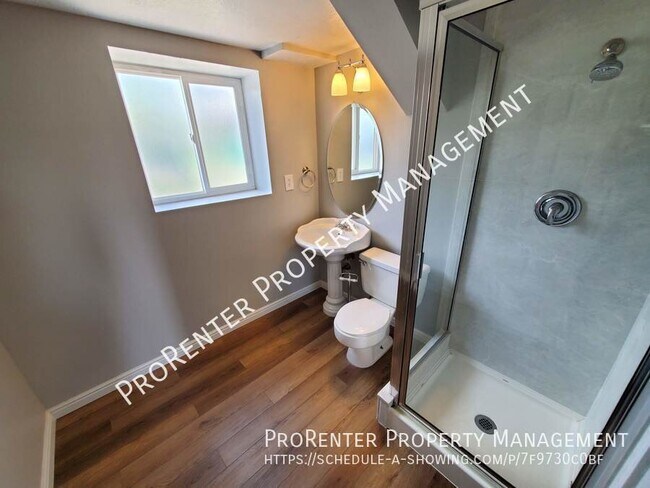 Building Photo - 865 E 350 N