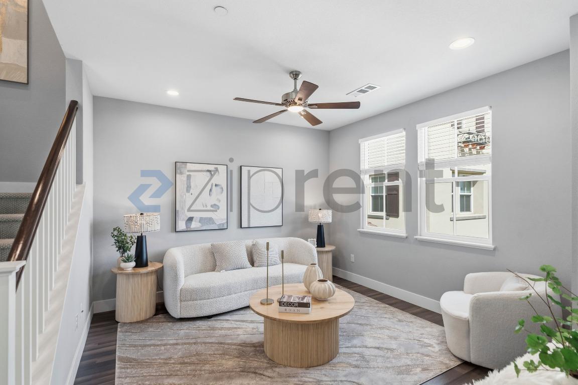 Building Photo - 506 Sardinia Ter