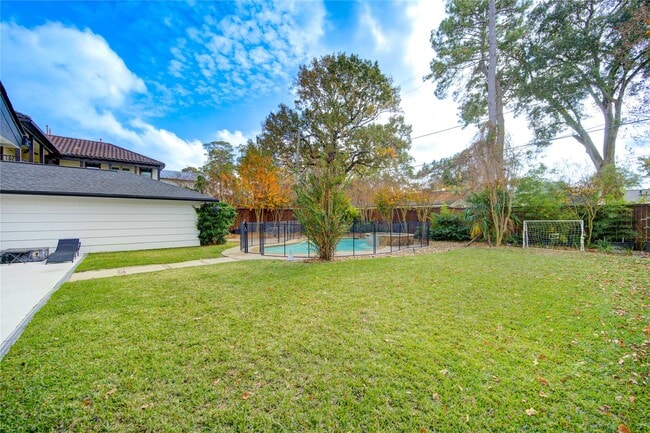 Building Photo - 1215 Bethlehem St