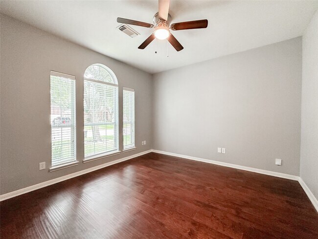 Building Photo - 6810 Summer Bridge Ln