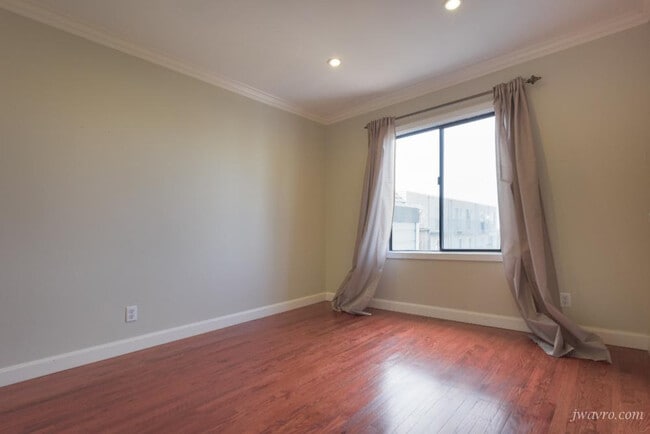 Building Photo - 272 Parnassus Ave