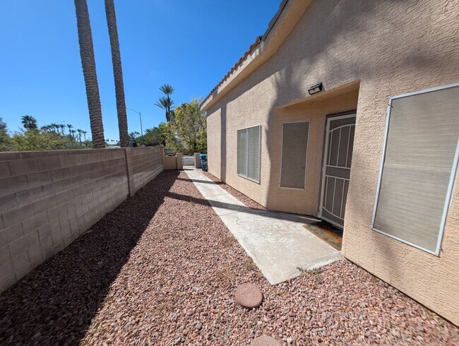 Building Photo - 8000 Revolver Ave