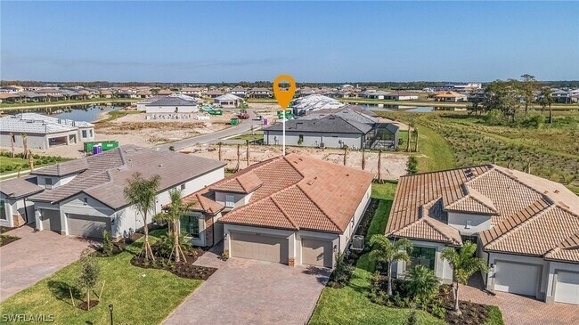 Building Photo - 18312 Ridgeline Dr