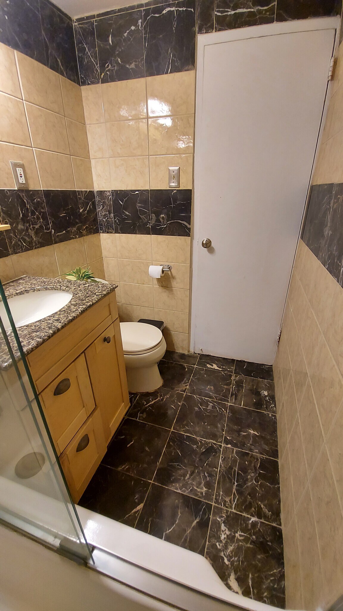 Building Photo - 2141 I St NW