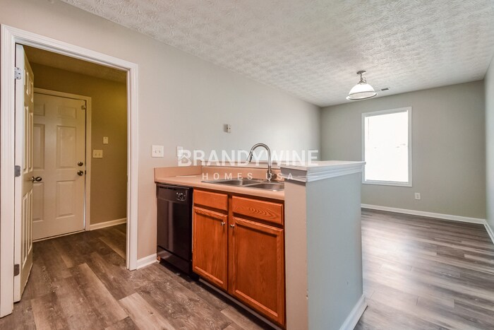 Building Photo - 6106 Ruth St SW