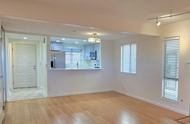 Building Photo - 6263 Joaquin Murieta Ave