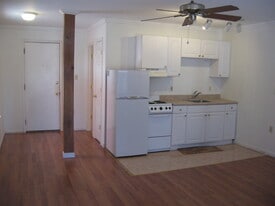 Building Photo - 21 N Madison St