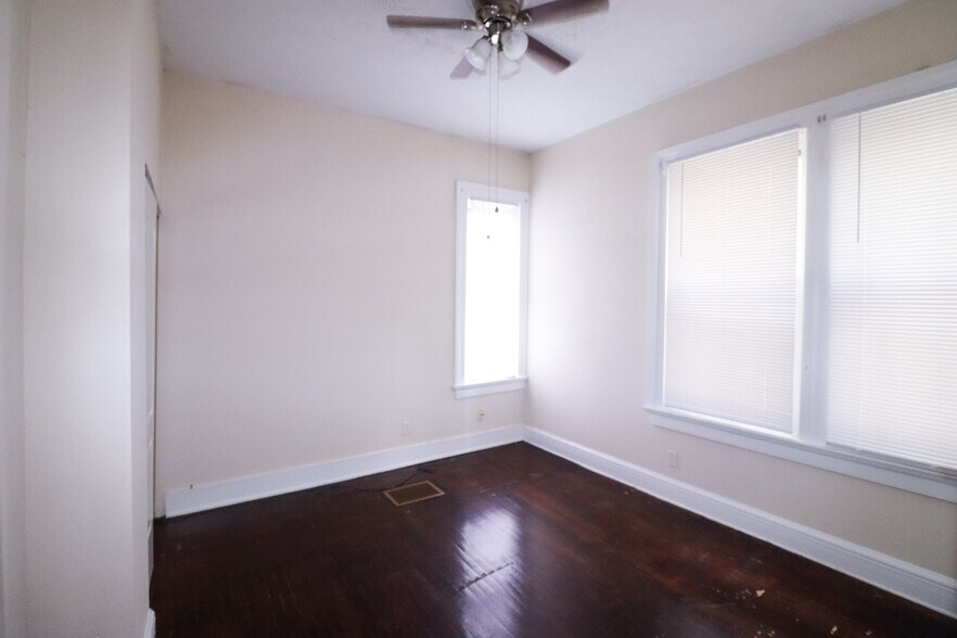 Building Photo - 2615 Eden Ave