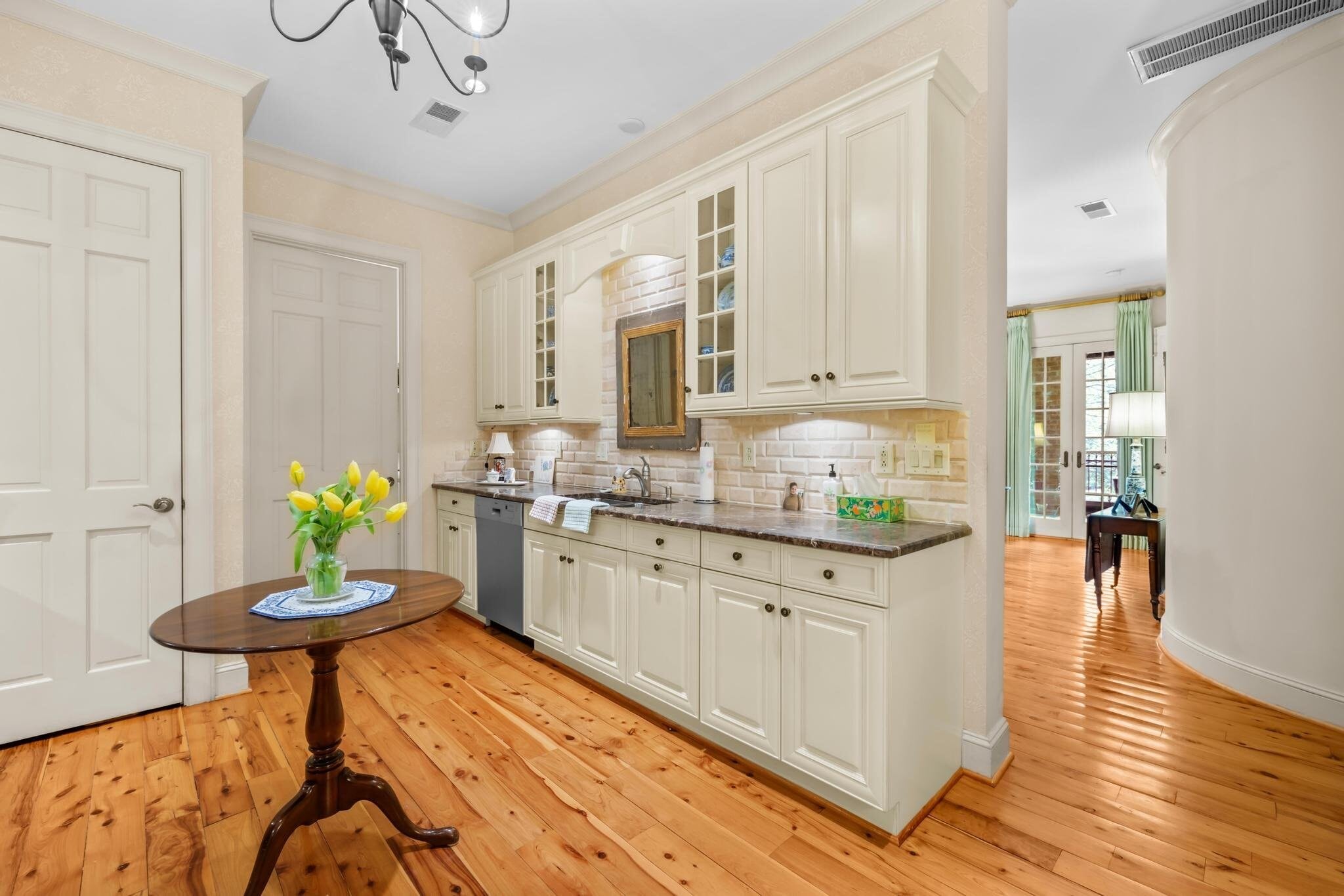 Building Photo - 459 Fenton Pl