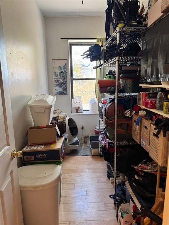 Building Photo - 20 Linwood St