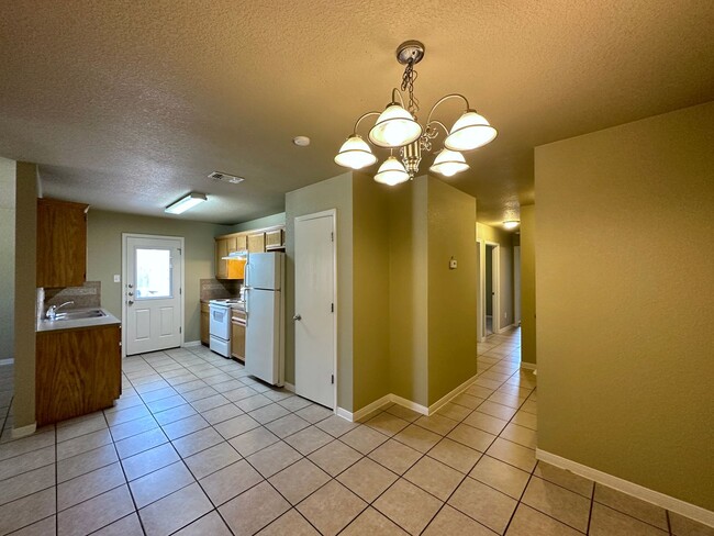 Building Photo - 2503 Cody Poe Rd