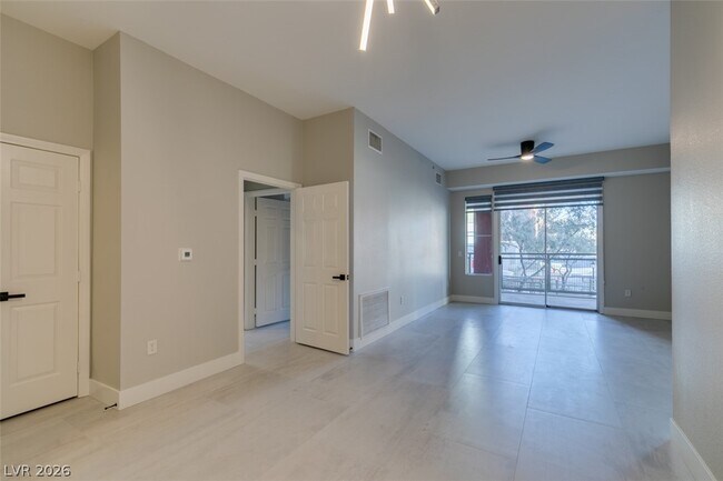 Building Photo - 63 E Agate Ave