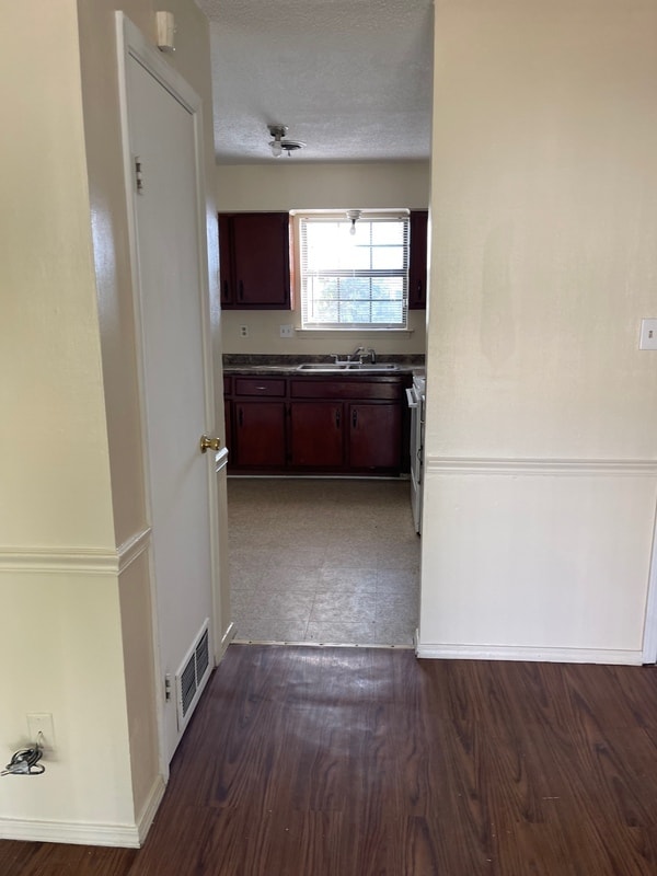 Building Photo - 4314 Castle Heights Dr