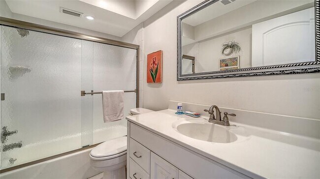 Building Photo - 3330 Gulf of Mexico Dr