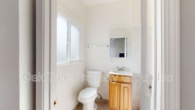 Building Photo - 4152 Brookdale Ave