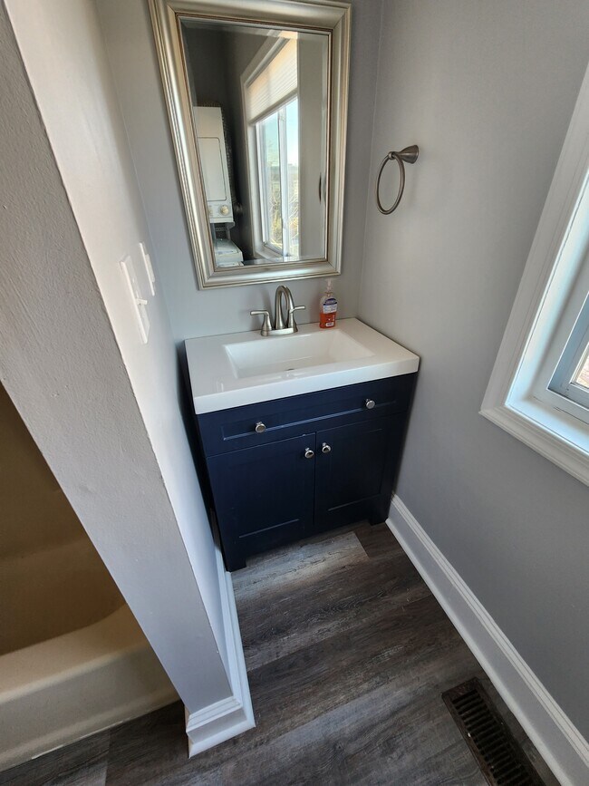 Building Photo - 19 S 45th St