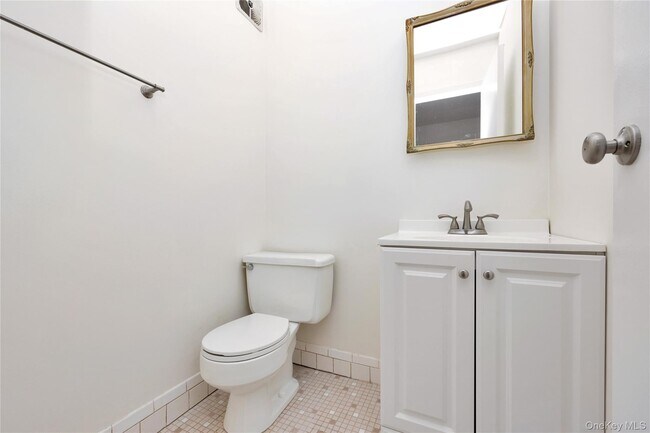 Building Photo - 750 Lido Blvd