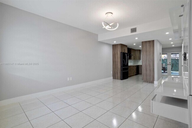 Building Photo - 3378 W 80th St