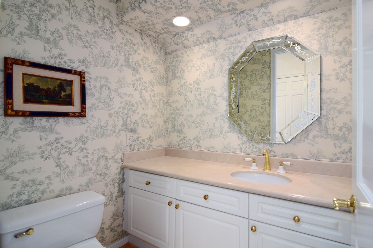 Building Photo - 25339 Prado De Los Arboles