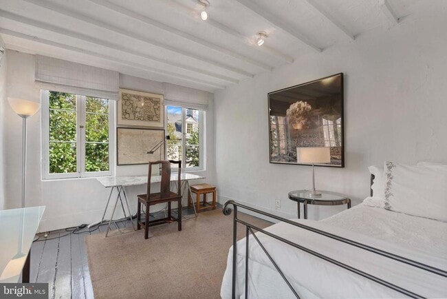 Building Photo - 3426 Prospect St NW