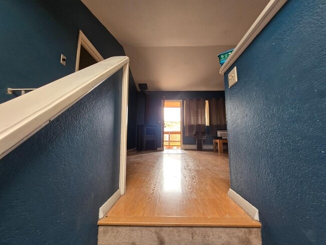 Building Photo - 378 Hidden Valley Cir