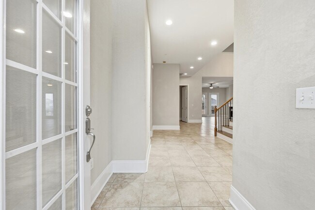 Building Photo - 109 Lac Courte