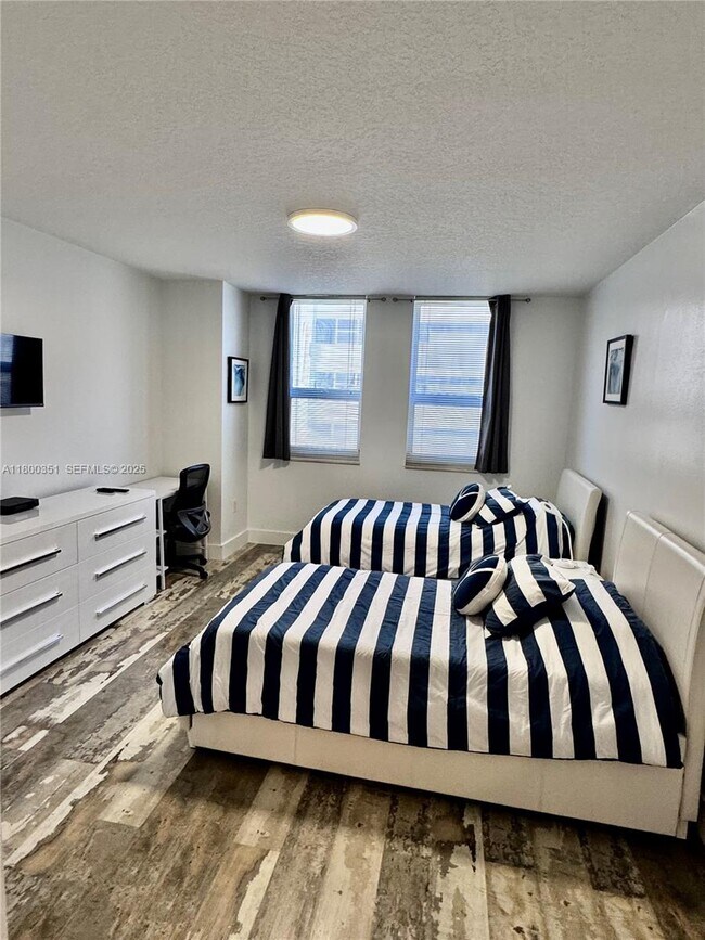 Building Photo - 2080 S Ocean Dr