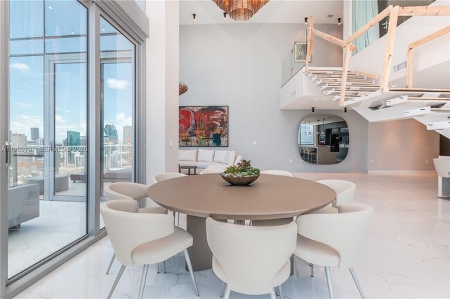 Building Photo - 851 NE 1st Ave