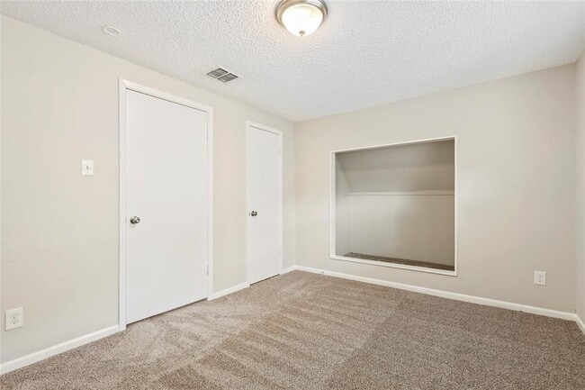 Building Photo - 12039 Sturdivant St