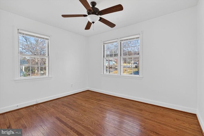 Building Photo - 5019 Kenesaw St