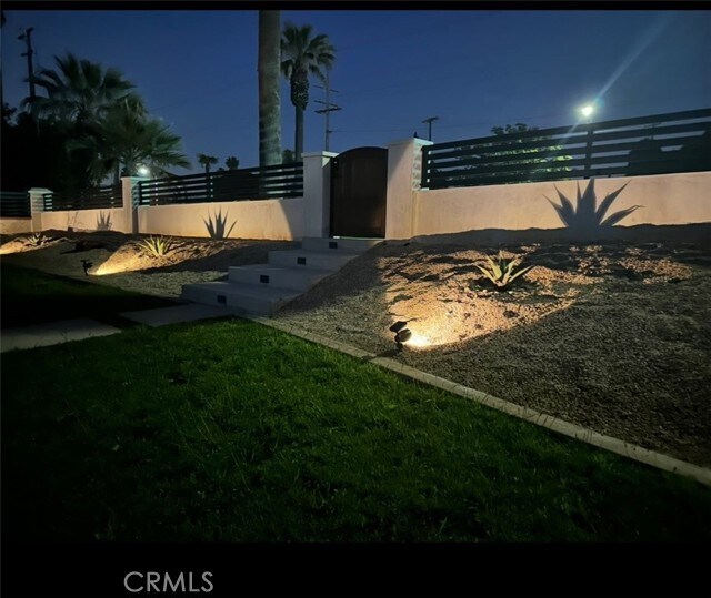 Building Photo - 547 Magnolia Ave