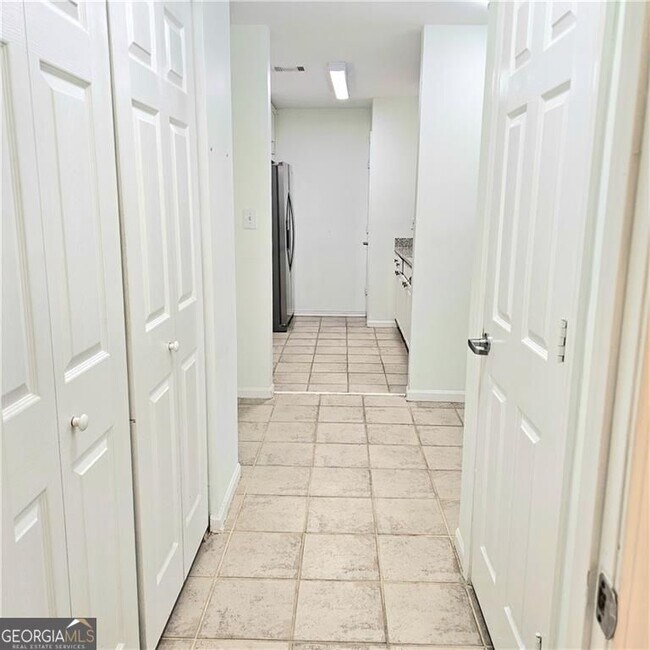 Building Photo - 3655 Habersham Rd NE