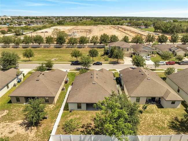 Building Photo - 330 Pheasant Dr