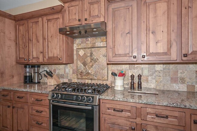 Building Photo - 41418 N Clear Crossing Rd