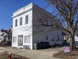 Building Photo - 1002 Prouty Ave