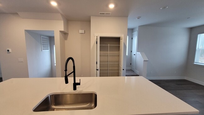 Building Photo - 7065 NW Bountiful Terrace