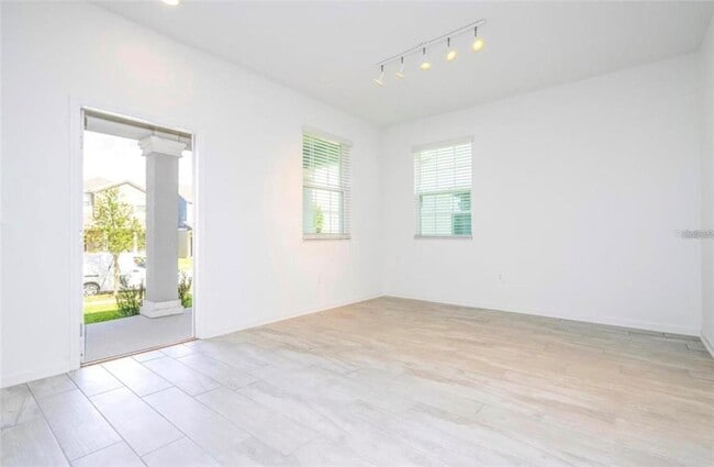 Building Photo - 13890 Title Wy