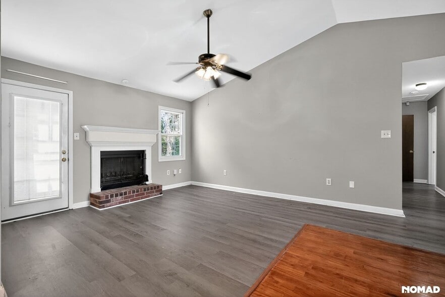 Building Photo - 2932 Tower Pines Dr