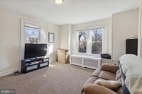 Building Photo - 118 Walnut Ave