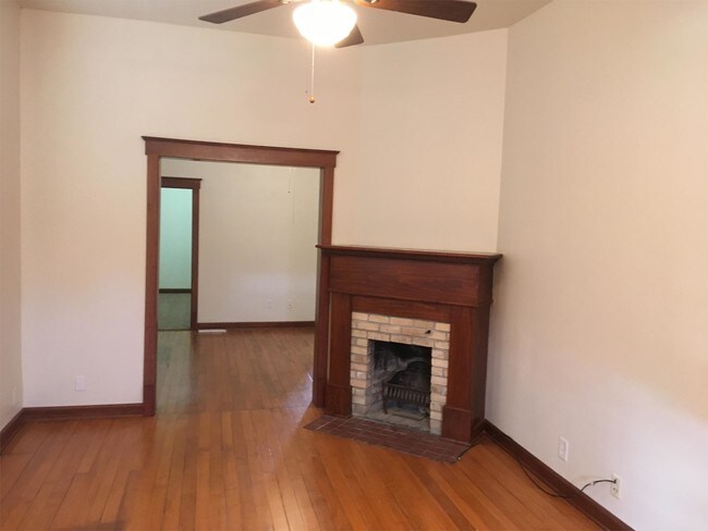 Building Photo - 2515 Western Ave