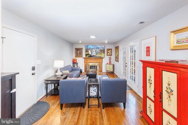 Building Photo - 980 Old Holly Dr