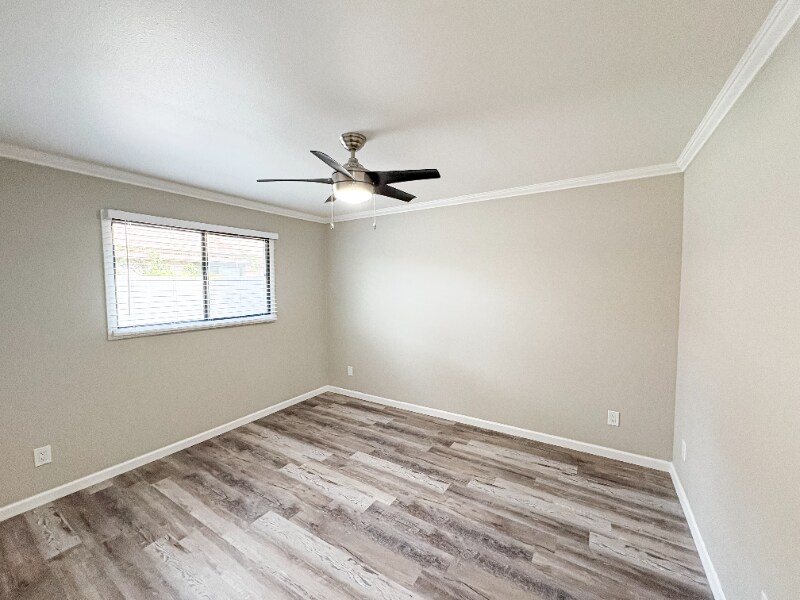 Building Photo - 515 E Dunbar Dr