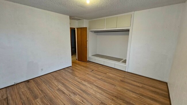 Building Photo - Farm House in Arlee