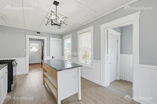 Building Photo - 121 Delmont Ave