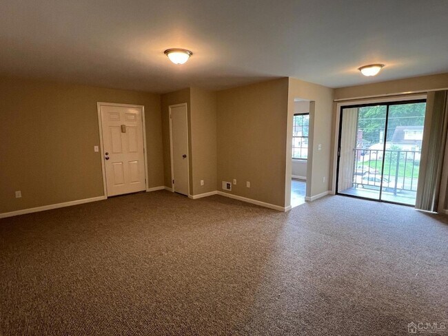 Building Photo - 18 Foxhall
