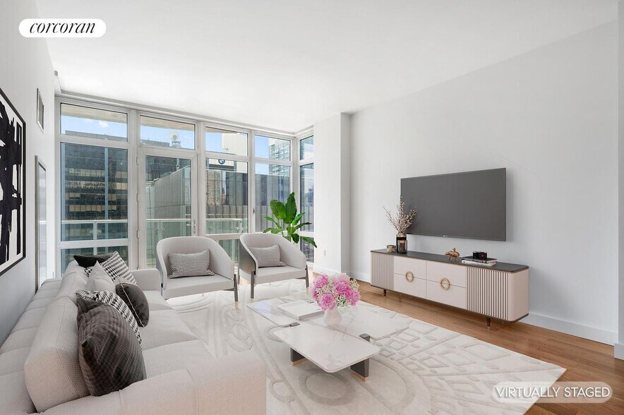 Primary Photo - 555 W 59th St