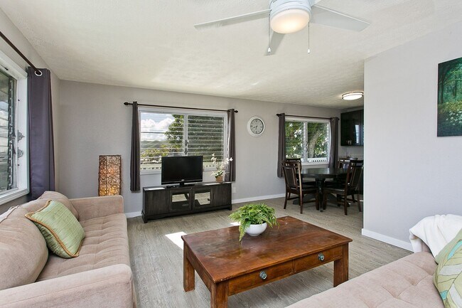 Building Photo - Partially furnished Kailua Home 3bed/2bath...
