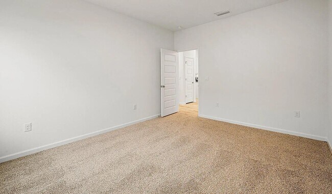 Building Photo - 42 Woodsorrel St