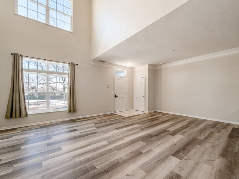 Building Photo - 6117 Craughwell Ln